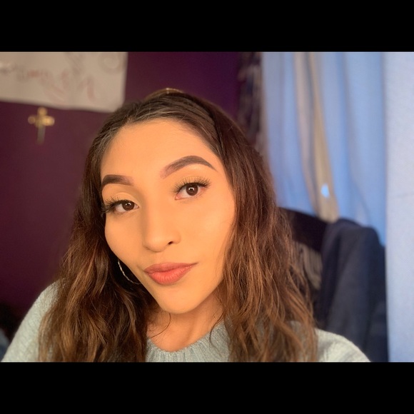 Meet your Posher, Mariela - Picture 1 of 1